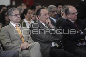 INFORME . RECTOR IBERO