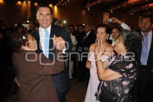 BAILE DE GALA ADULTOS MAYORES