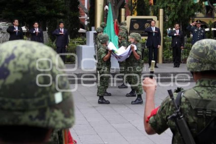 IZAMIENTO DE BANDERA
