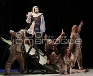 SPAMALOT . COMEDIA MUSICAL