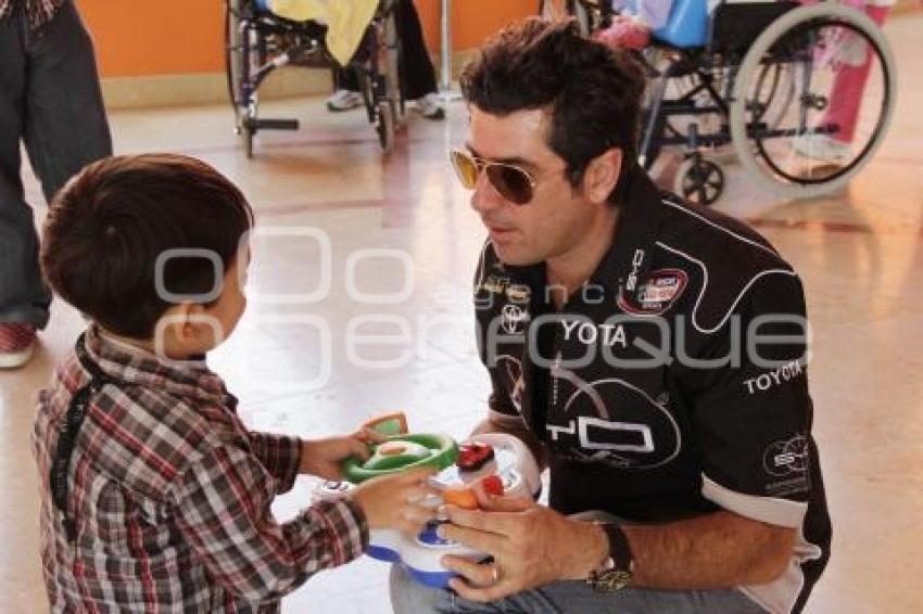 VISITA CRIT TELETÓN PILOTO DE NASCAR