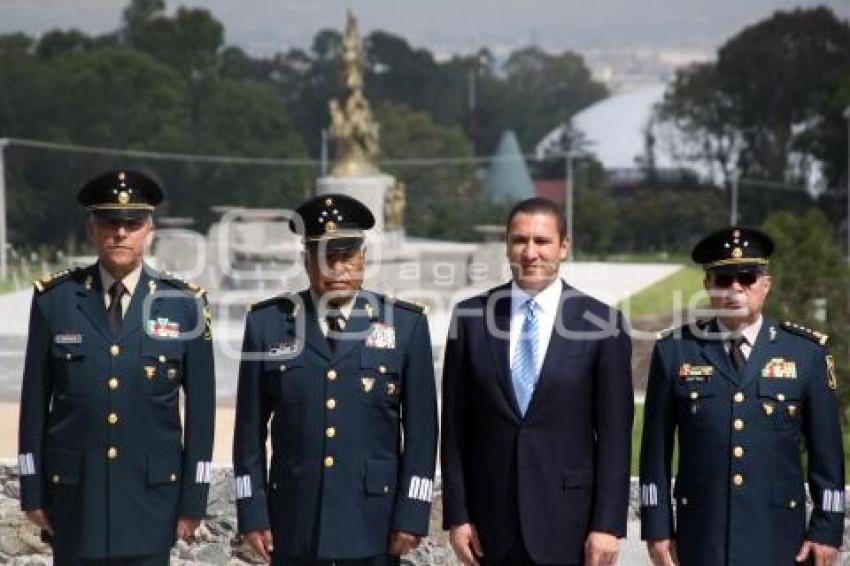 MONEDA CONMEMORATIVA 15O ANIVERSARIO LUCTUOSO IGNACIO ZARAGOZA