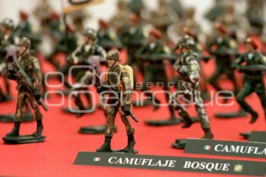 EXPOSICIÓN MINIATURAS DEL DESFILE DEL 5 DE MAYO