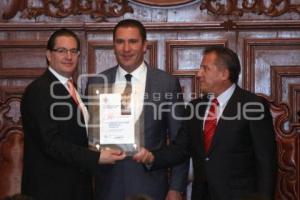 RECONOCIMIENTO BUAP SECRETARIO DE SALUD FEDERAL