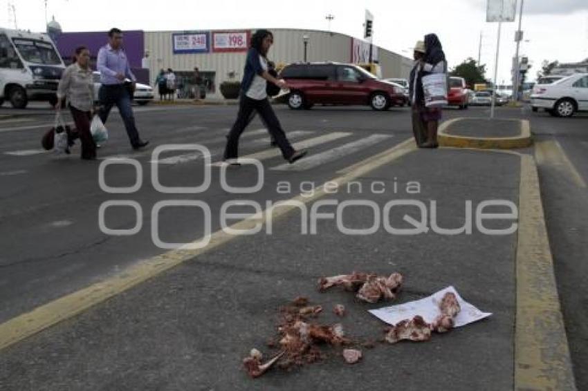 RESTOS EN LA VIALIDAD