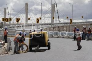 ULTIMAN DETALLES DE VIADUCTO A SANTA ANA