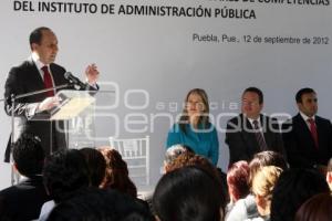 FERNANDO MANZANILLA INAUGURACIÓN IAP