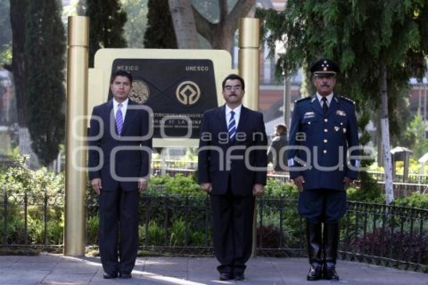 HONORES A LA BANDERA