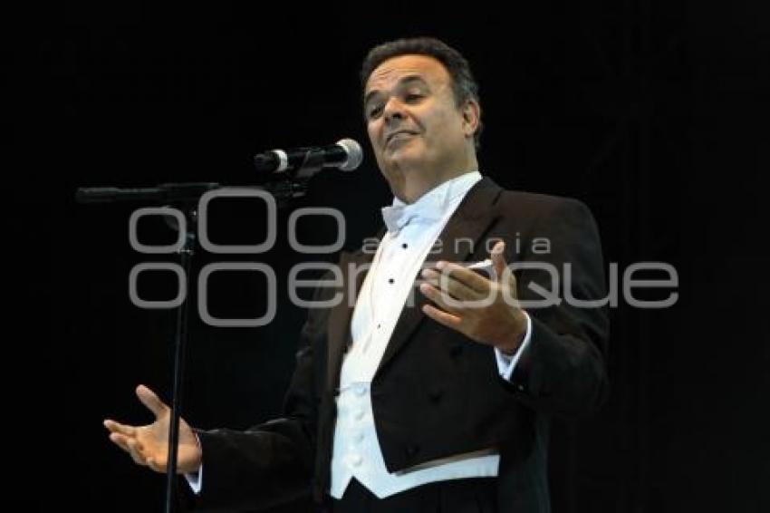 FERNANDO DE LA MORA