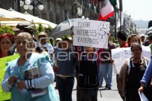 COMERCIANTES EXIGEN REPARACIÓN DEL MERCADO 5 DE MAYO