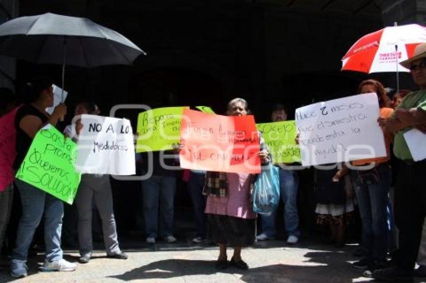 COMERCIANTES EXIGEN REPARACIÓN DEL MERCADO 5 DE MAYO