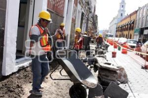 TRABAJOS EN LA 7 PONIENTE