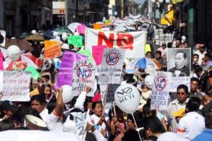 MANIFESTACIÓN EN CONTRA DEL ARTÍCULO 24