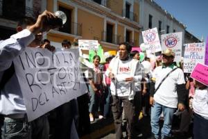 MANIFESTACIÓN EN CONTRA DEL ARTÍCULO 24