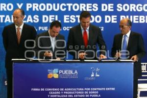 FIRMA DE CONVENIO POR CONTRATO