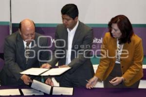 FIRMA DE CONVENIO AYUNTAMIENTO-IAPEM