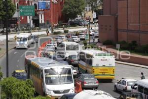 EMBOTELLAMIENTO POR OBRAS PAVIMENTACIÓN