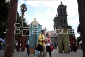 EXPOSICIÓN PUERTAS EN EL ZÓCALO DE LA CIUDAD