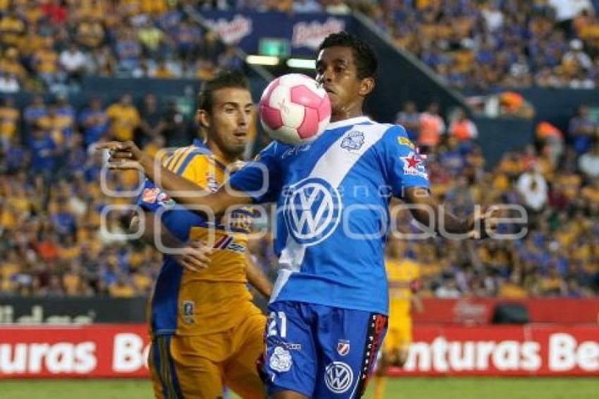 FUTBOL . TIGRES VS PUEBLA