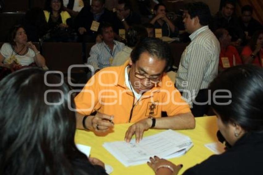 ERICK COTOÑETO NUEVO DIRIGENTE ESTATAL DEL PRD