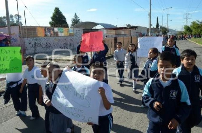 MANIFESTACIÓN ESCUELA