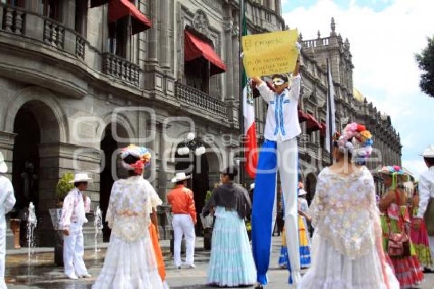 MANIFESTACIÓN ESTUDIANTES FNERRR