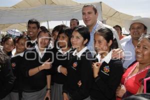 INAUGURAN ESPACIOS EDUCATIVOS