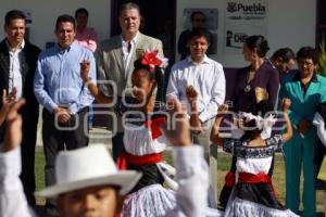 EDUARDO RIVERA ENTREGÓ DESAYUNADOR