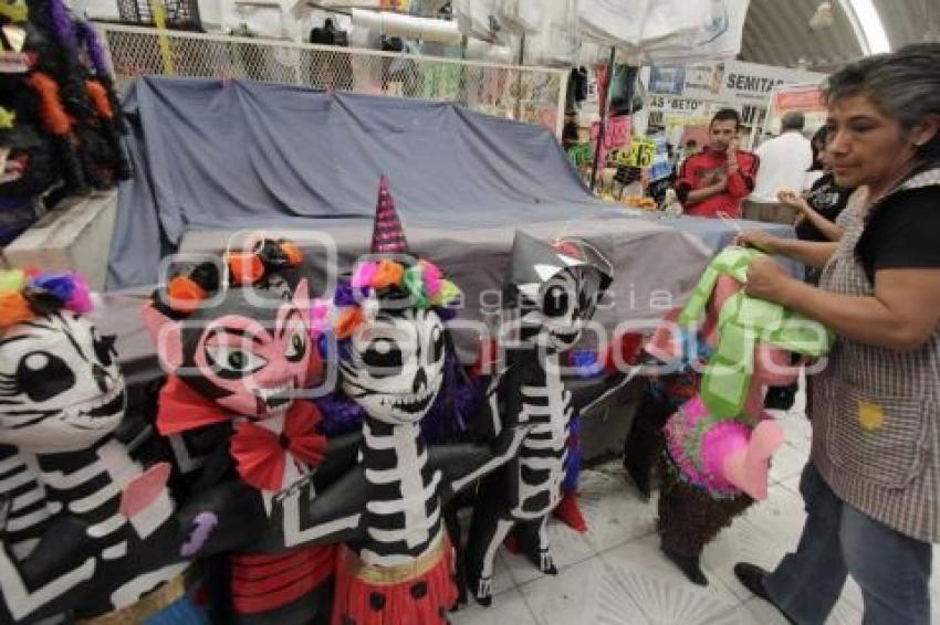 PIÑATAS . DÍA DE MUERTOS