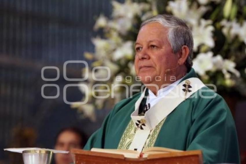 RELIGIÓN . ARZOBISPO