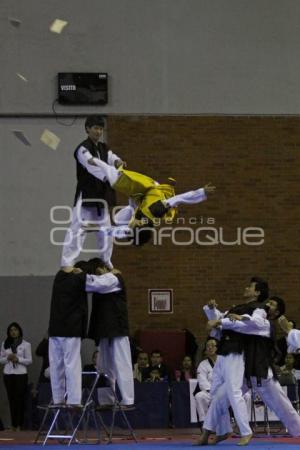 PRESENTACIÓN EQUIPO KUKKIWON DE TAEKWNDO