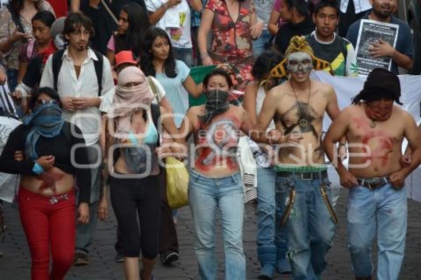 MANIFESTACIÓN FEET