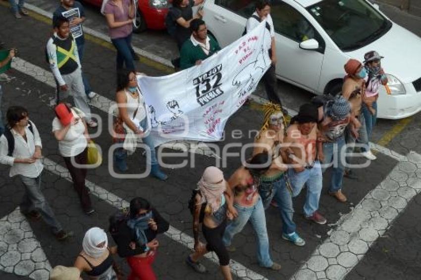 MANIFESTACIÓN FEET