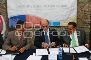 FIRMA CONVENIO INAPAM-DESESO