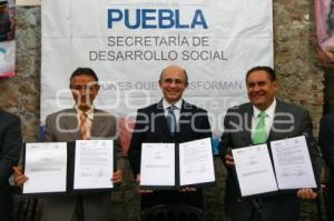 FIRMA CONVENIO INAPAM-DESESO