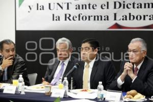 REUNION SENADORES . AMLO
