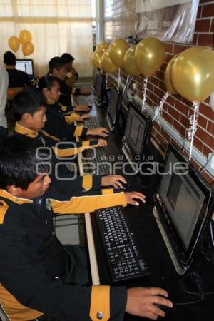 AULA DE MEDIOS CENTRO ESCOLAR MANUEL ESPINOSA YGLESIAS