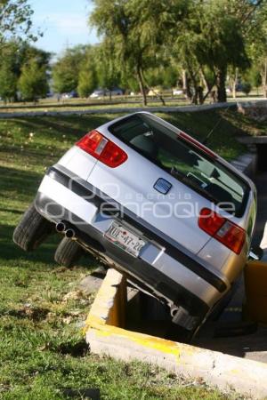 ACCIDENTE VÍA ATLIXCAYOTL