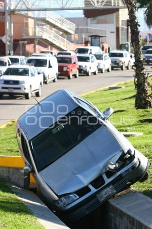 ACCIDENTE VÍA ATLIXCAYOTL