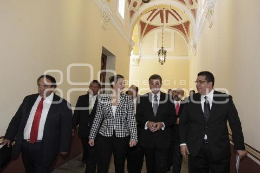 ANIVERSARIO . ABOGADOS LATINOAMERICANOS