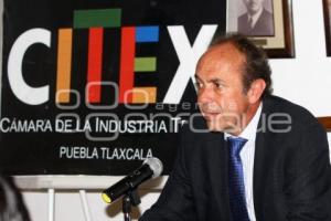 PRESIDENTE DE LA CAMARA DE LA INDUSTRIA TEXTIL