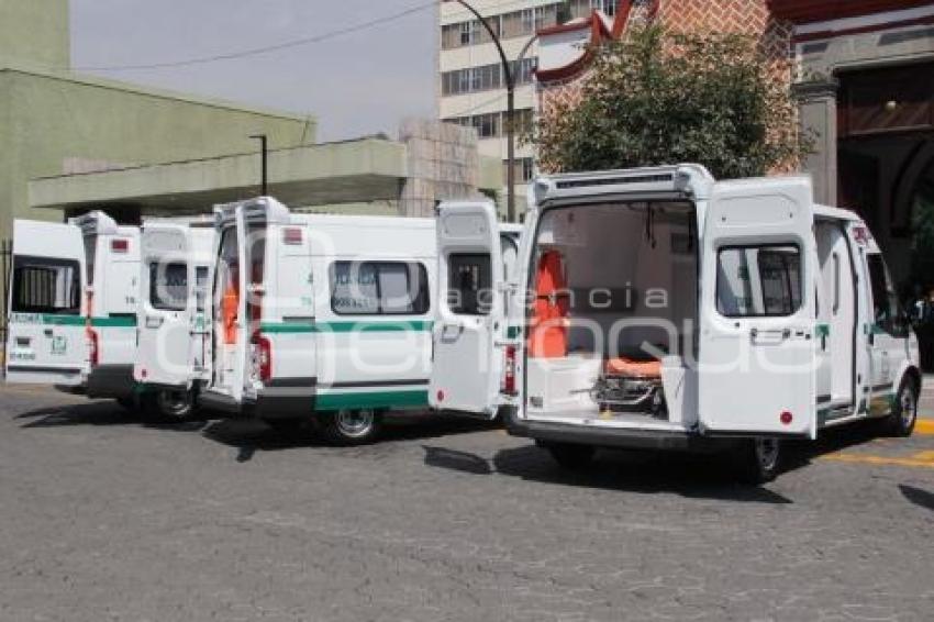 ENTREGA AMBULANCIAS IMSS