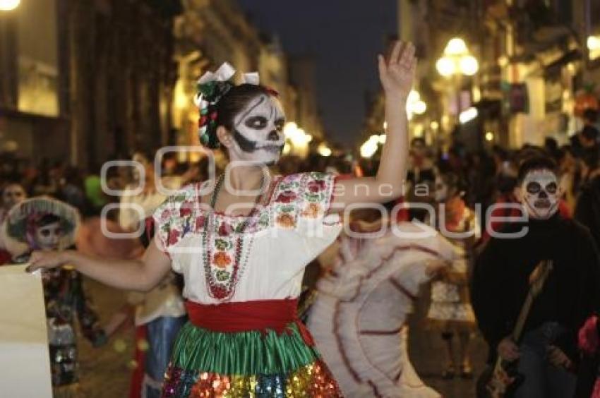 DESFILE DE MOJIGANGAS