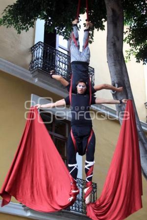 ACROBACIAS EN TELA