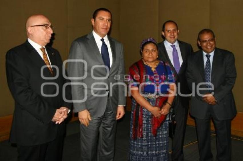 RIGOBERTA MENCHÚ TUM PREMIO NOBEL DE LA PAZ 1992