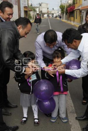 INAUGURA EDUARDO RIVERA CALLES PAVIMENTADAS