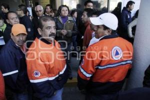 MANIFESTACIÓN EN EDIFICIO DE AYUNTAMIENTO POR DETERIORO