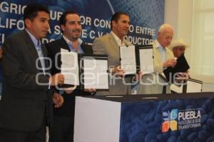 FIRMA DE CONVENIO POR CONTRATO CAFETICULTORES