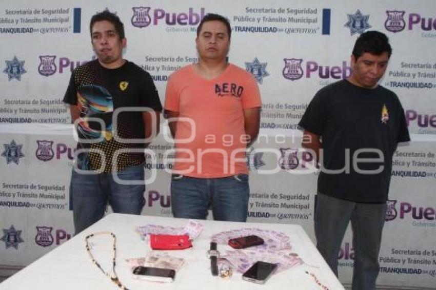 CHOQUE DE ASALTANTES