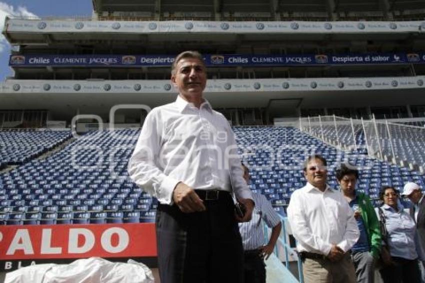 RECORRE GALI FAYAD ESTADIO CUAUHTÉMOC